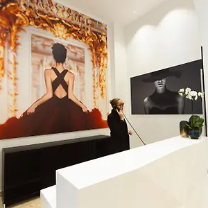 Mode Aparthotel Parigi