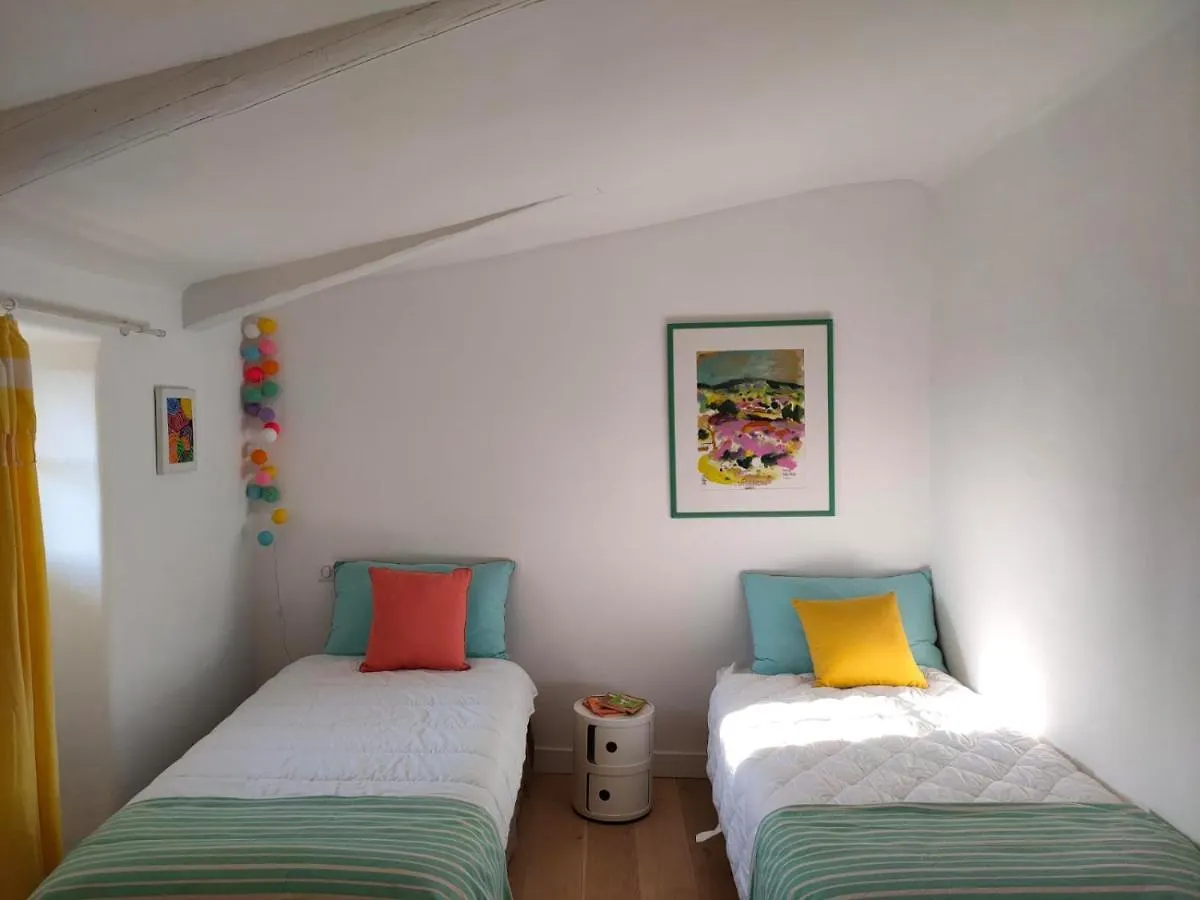 La Maison Pres De La Fontaine Saignon Bed & Breakfast